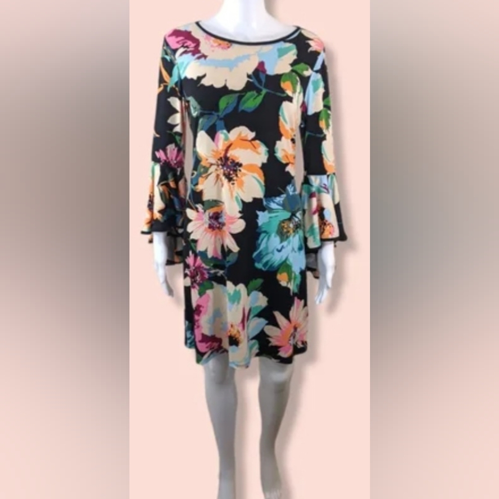 Rozi and Alli floral bell sleeves, shift dress sz.L